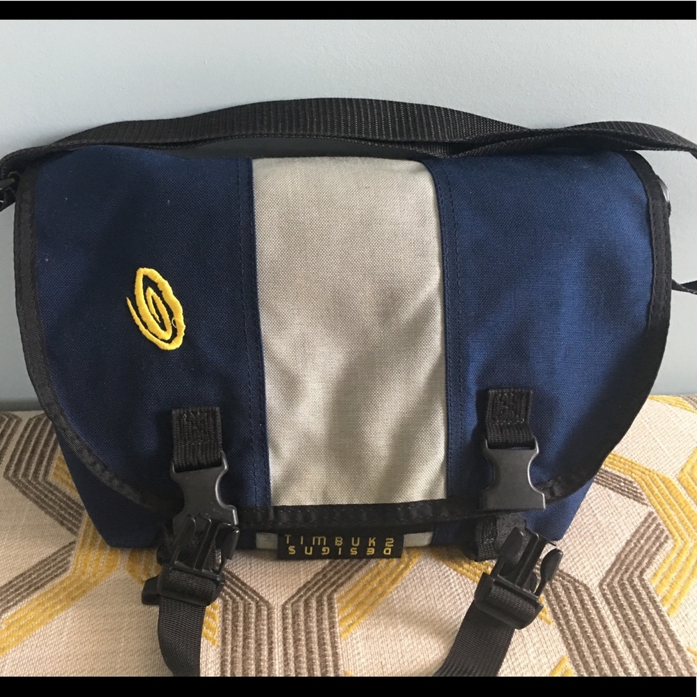 Timbuk2 small messenger bag